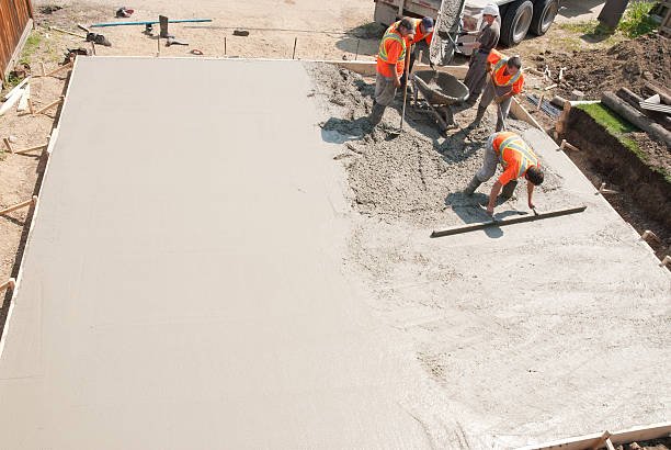 Best Residential Concrete Services  in Milwaukee, WI